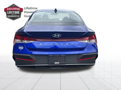 Used 2024 Hyundai Elantra SEL FWD image 4
