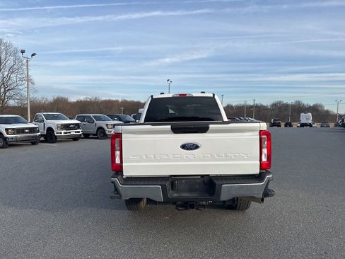 Used 2025 Ford F250 XLT image 5