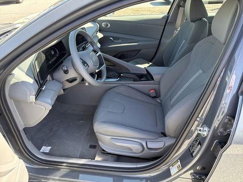 New 2026 Hyundai Elantra SE w/ Cargo Package image 9