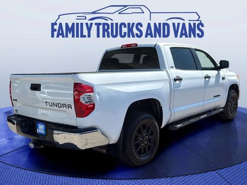 Used 2017 Toyota Tundra SR5 AWD/4WD image 5