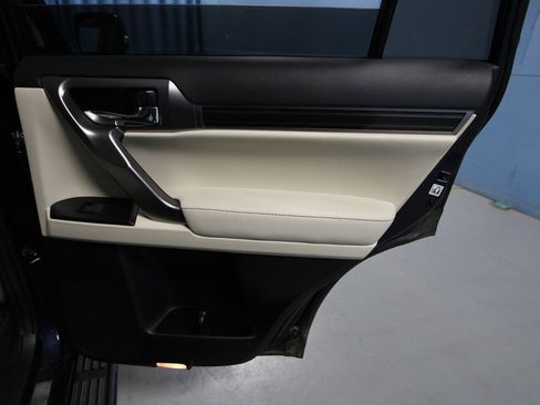 Used 2023 Lexus GX 460 Premium image 30