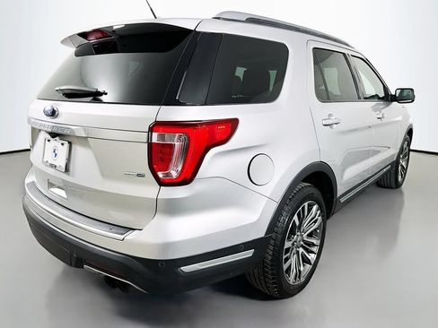 Used 2018 Ford Explorer Platinum AWD/4WD image 5