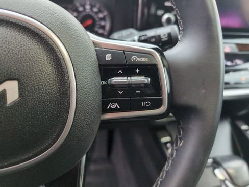 Used 2022 Kia Sorento S w/ Panoramic Sunroof Package image 18