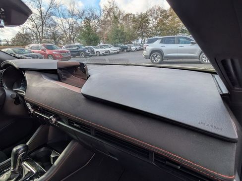 Used 2024 MAZDA MAZDA3 s image 29