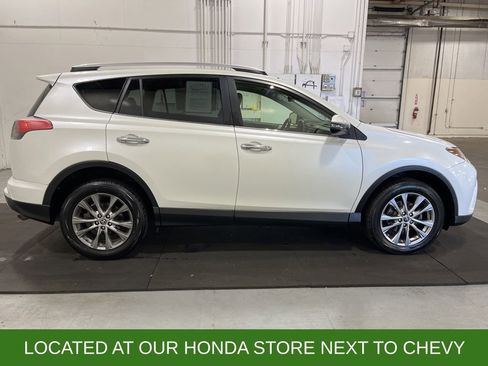 Used 2016 Toyota RAV4 Limited image 10
