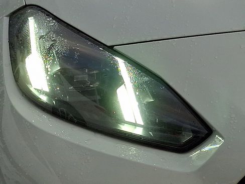 Used 2025 BMW 228i xDrive w/ Technology Package image 30