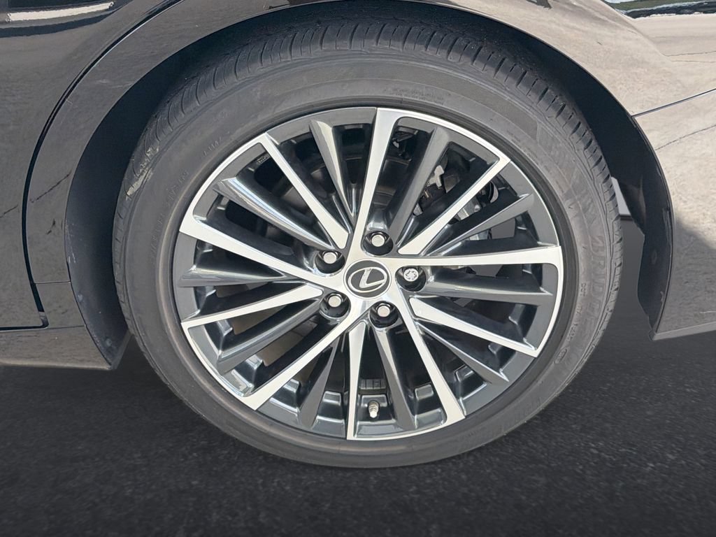 Certified 2024 Lexus ES 350 w/ Premium Package FWD image 31