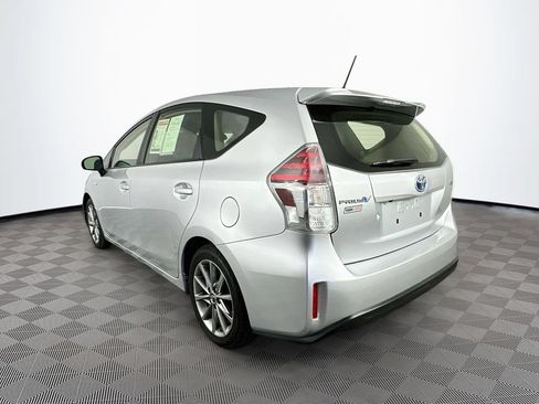 Used 2017 Toyota Prius V Two FWD image 6
