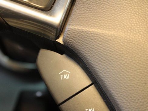 Used 2019 Chevrolet Camaro LT image 16