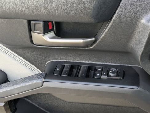 Used 2025 Toyota Tacoma Limited image 24