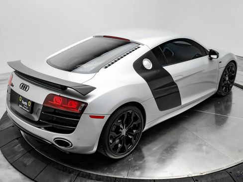Used 2010 Audi R8 V10 image 18