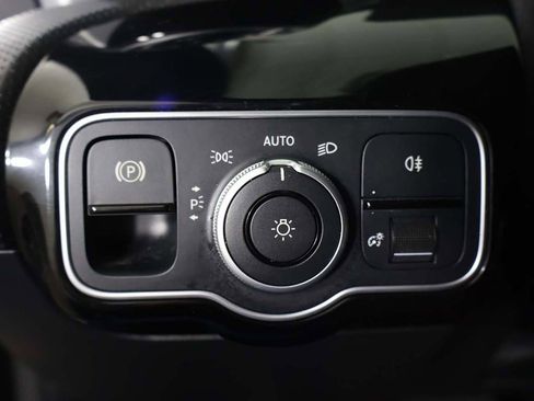 Used 2025 Mercedes-Benz CLA 250 4MATIC image 39