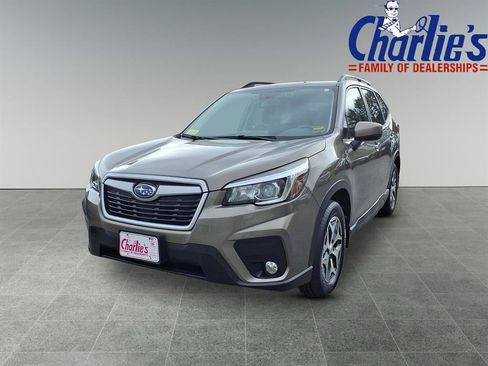 Used 2019 Subaru Forester Premium image 1