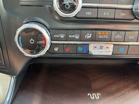 Certified 2025 Ford F150 King Ranch image 34