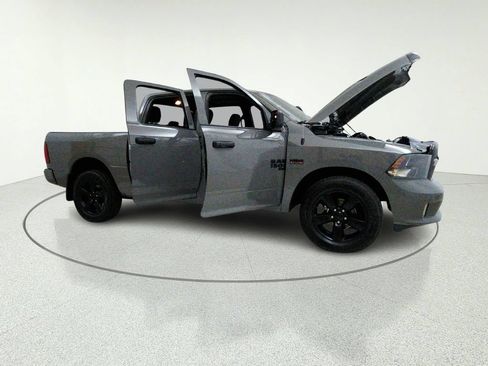 Used 2022 RAM 1500 Express w/ Ceramic Grey Express Package AWD/4WD image 15