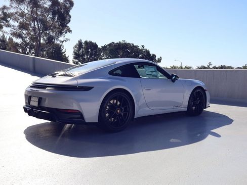 New 2026 Porsche 911 Carrera GTS image 8