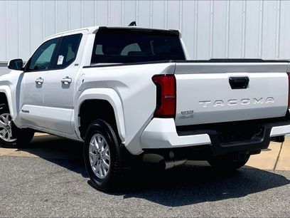 New 2026 Toyota Tacoma SR5