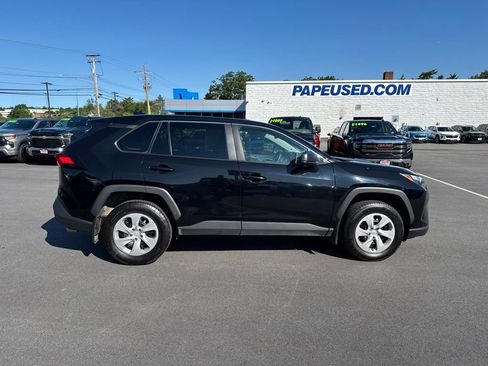 Used 2023 Toyota RAV4 LE AWD/4WD image 3