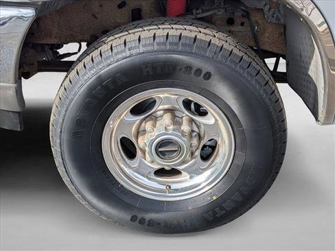 Used 2004 Ford F250 Lariat image 9