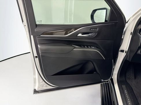 Used 2024 Cadillac Escalade Sport Platinum w/ LPO, ONYX Package AWD/4WD image 25