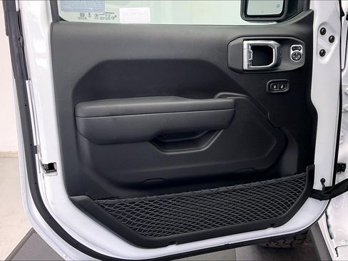 New 2026 Jeep Gladiator Rubicon AWD/4WD image 11