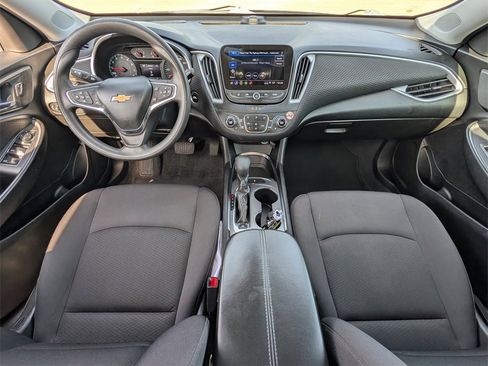 Used 2023 Chevrolet Malibu LT image 9