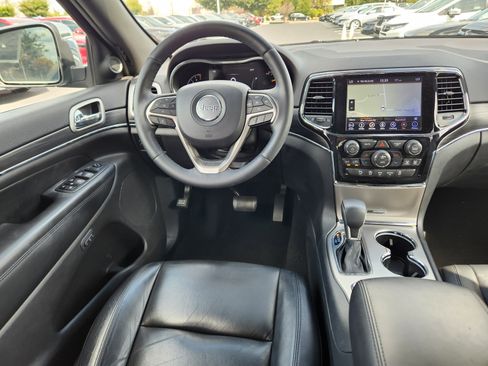 Used 2019 Jeep Grand Cherokee Limited w/ Trailer Tow Group IV image 12