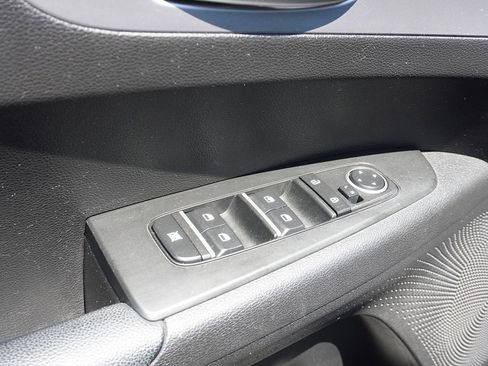 Used 2023 Kia Forte LXS FWD image 31