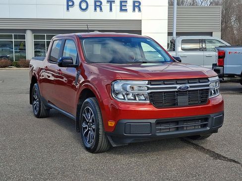 Certified 2024 Ford Maverick Lariat image 2