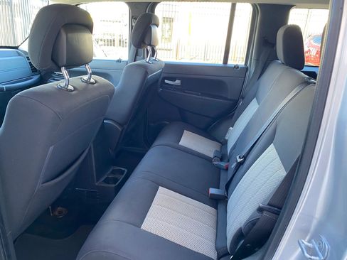 Used 2010 Jeep Liberty Sport w/ Popular Equipment Group image 9