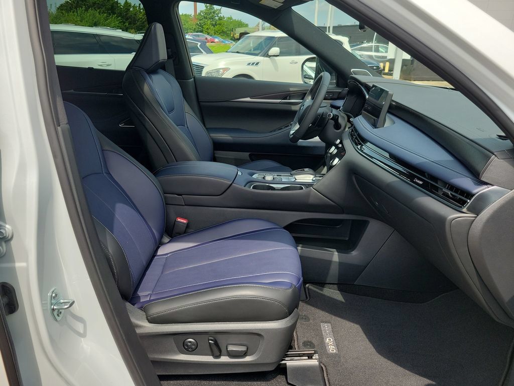 Certified 2026 INFINITI QX60 Sport w/ Dark Cargo Package AWD/4WD image 30