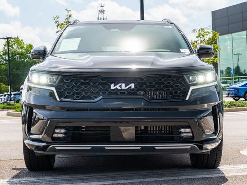 Used 2023 Kia Sorento SX FWD image 2