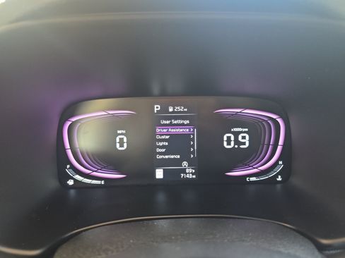 Certified 2025 Kia Soul LX w/ LX Technology Package FWD image 18