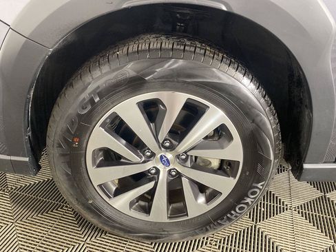 Used 2025 Subaru Outback Premium AWD/4WD image 15