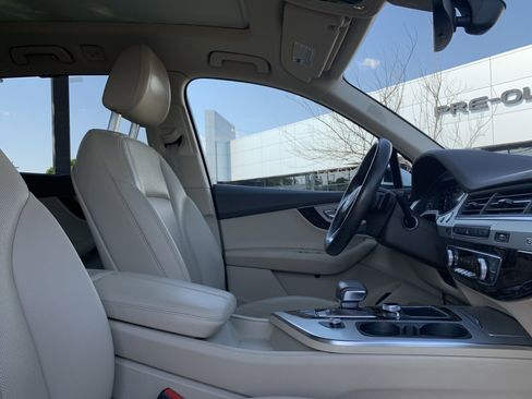 Used 2019 Audi Q7 2.0T Premium Plus AWD/4WD image 35