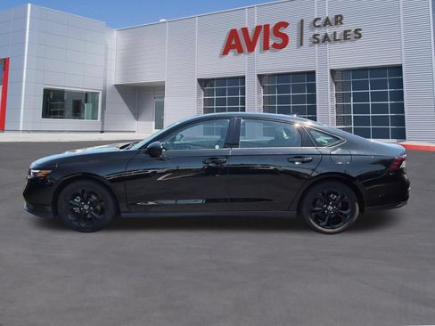 Used 2025 Honda Accord SE image 10