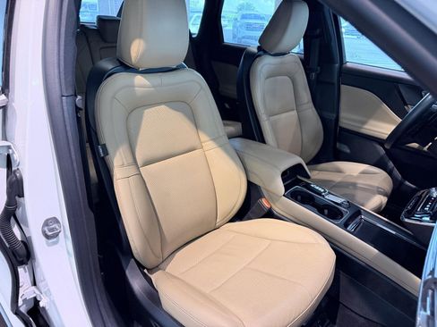 Used 2023 Lincoln Corsair Reserve AWD/4WD image 30