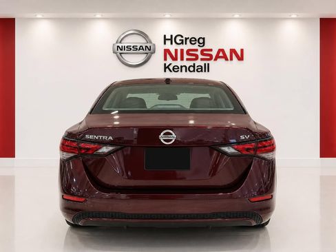 Used 2023 Nissan Sentra SV w/ SV Premium Package FWD image 6