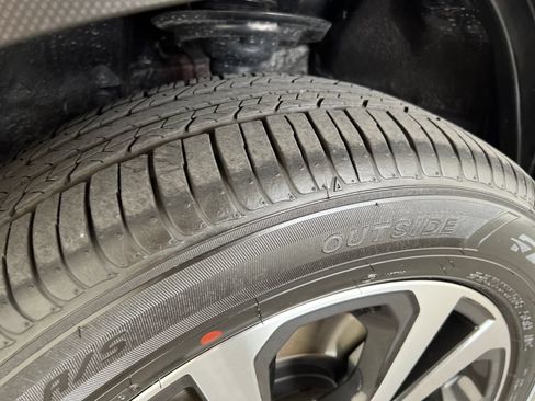 Certified 2024 Subaru Forester Limited AWD/4WD image 29