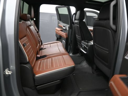 Used 2025 GMC Sierra 1500 Denali Ultimate AWD/4WD image 17