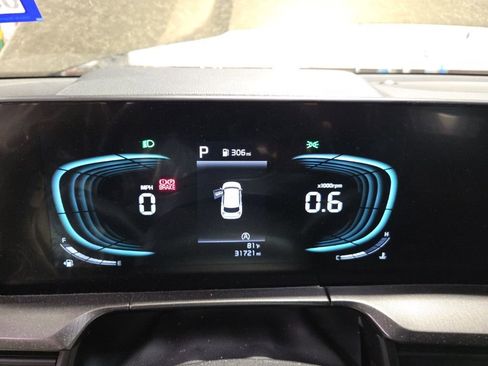 Used 2025 Kia Telluride S image 2