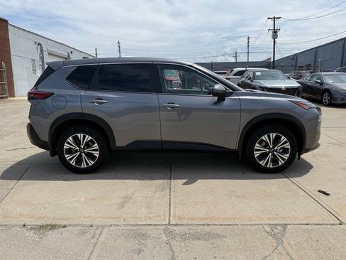 Used 2023 Nissan Rogue SV FWD image 5