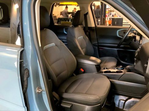 Used 2023 Ford Bronco Sport Badlands AWD/4WD image 5