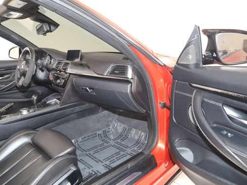 Used 2019 BMW M4 Convertible w/ Competition Package RWD image 68