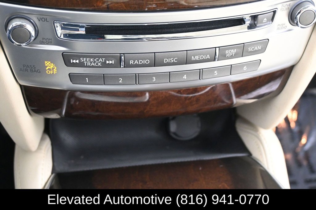 Used 2017 INFINITI QX60 Luxe w/ Deluxe Technology Package AWD/4WD image 29
