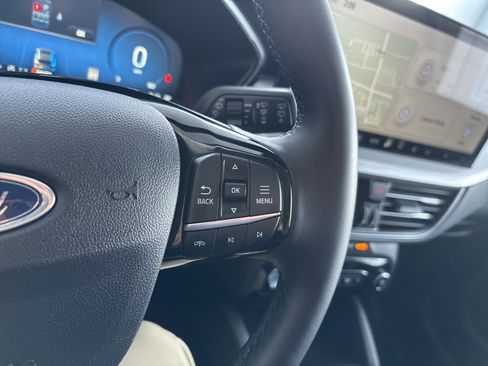 Used 2024 Ford Escape Platinum image 21