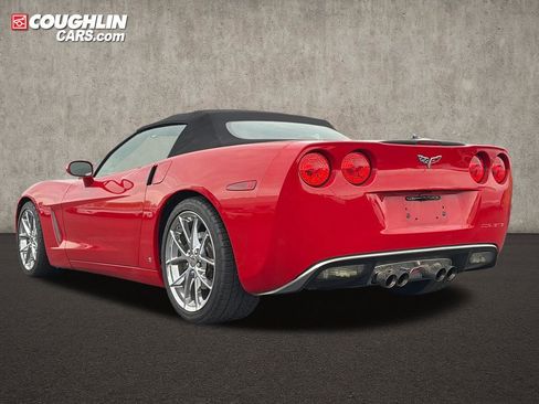 Used 2006 Chevrolet Corvette Convertible RWD image 3