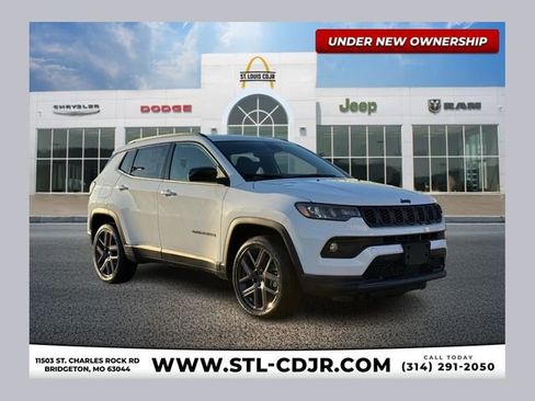 New 2026 Jeep Compass Latitude AWD/4WD image 1