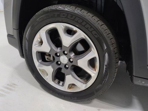 Used 2020 Jeep Compass Limited AWD/4WD image 31