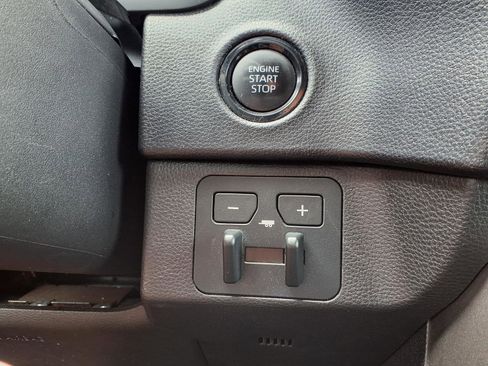 Used 2025 Toyota Tundra SR5 AWD/4WD image 11
